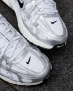Nike P-6000 White Metallic Silver Flat Silver Black Unisex CD6404 105 - Gambar 3