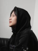 W Essentiels Hoodie Oversize Le Plissement Noir Black - Gambar 6