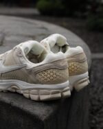 Nike Vomero 5 Beach Light Khaki Womens HQ0458 200 - Gambar 7