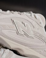 New Balance 204L Timberwolf Linen Unisex Adult U204LMMC - Gambar 4
