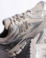 New Balance 1906 R Silver Tan Mens U1906RCP - Gambar 7