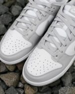 Nike Dunk Low Grey Fog Mens DD1391 103 - Gambar 4