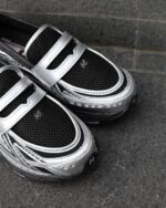 New Balance 1906L Silver Metallic Black Mens U1906LOC - Gambar 2