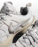 Nike V2K Run Gore-tex Lite Iron Ore Womens FZ2622 002 - Gambar 5