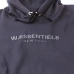 W Essentiels Hoodie Ecume Monopack Triple Navy - Image 5