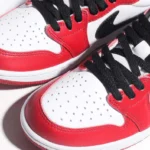 Nike Air Jordan 1 Retro Low OG Chicago GS HQ6999 600 - Gambar 3