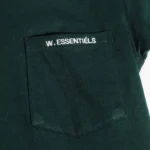 W Essentiels Tee Boxy Cut Pocket Classic Forest Green - Image 2