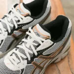 Asics GT-2160 Cream Pure Gold Mens 1203A275 114 - Image 4