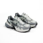 Nike V2K Run Pure Platinum Wolf Grey Womens FD0736 003