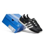 Adidas Japan W core black cloud white Unisex IH5490 - Gambar 2