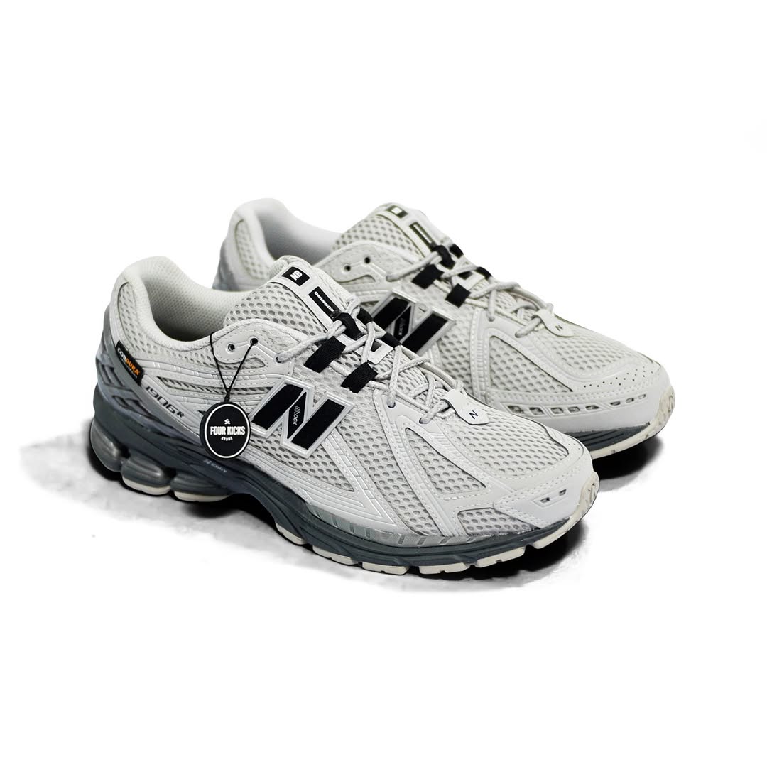 New Balance Lifestyle Shoes 1906R Cordura Grey Black Mens 1906ROA New Balance 1906R Cordura Grey Black Mens 1906ROA - Gambar 1