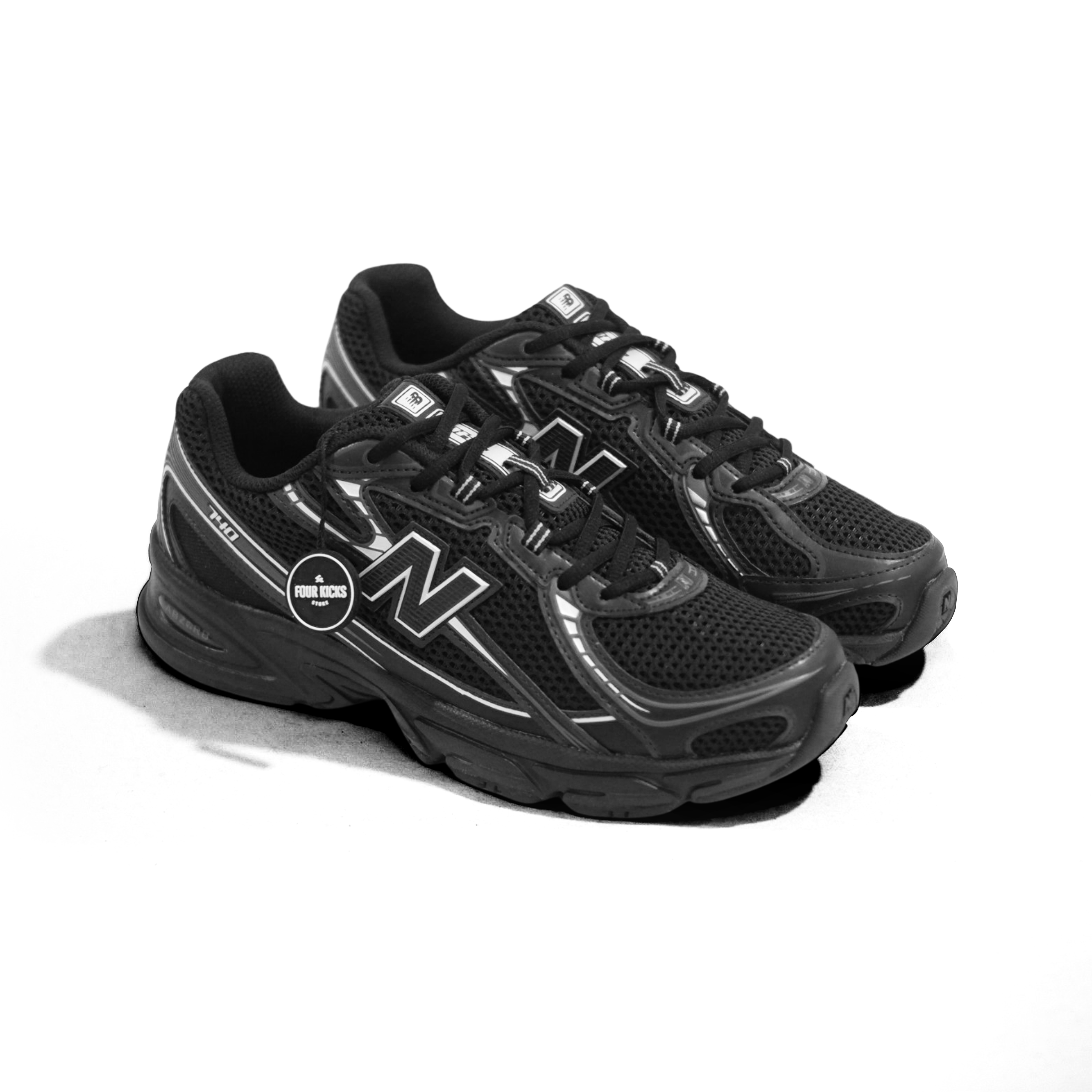 New Balance Lifestyle Shoes 740v2 Black Grey Silver Unisex Adult U740BM2 New Balance 740v2 Black Grey Silver Unisex U740BM2 - Gambar 1