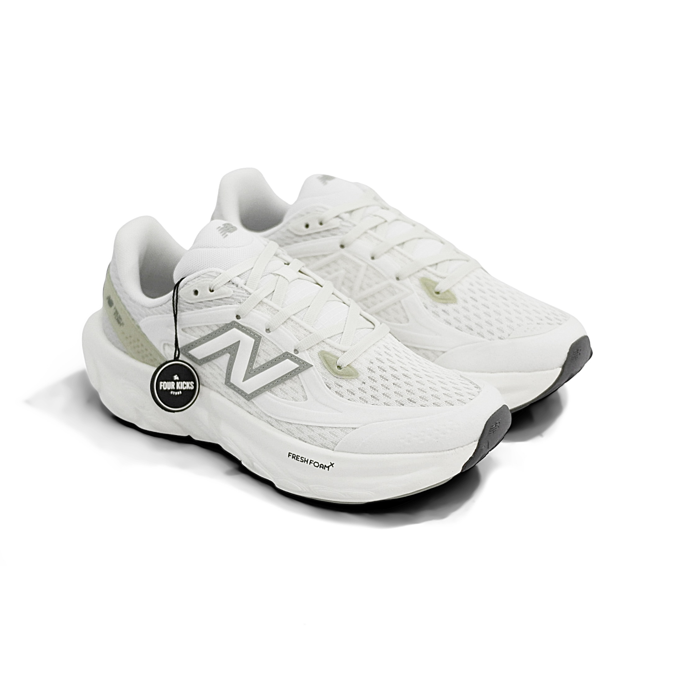 New Balance Running Shoes Fresh Foam Trainer White Sea Salt Unisex Adult UTRNAF New Balance Fresh Foam Trainer White Sea Salt Unisex Adult UTRNAF - Gambar 1