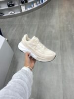 New Balance Fresh Foam x More V6 Permafrost Bisque White Womens WMORLB6 - Gambar 3