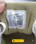 Nike Air Max 90 Light Bone Neutral Olive Unisex Adult DM0029 011 - Gambar 3