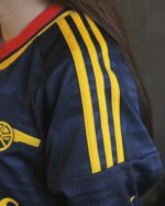 Adidas Jersey Long Sleeve Stadium Away Arsenal FC 26/27 Collegiate Navy KB9938 - Gambar 8